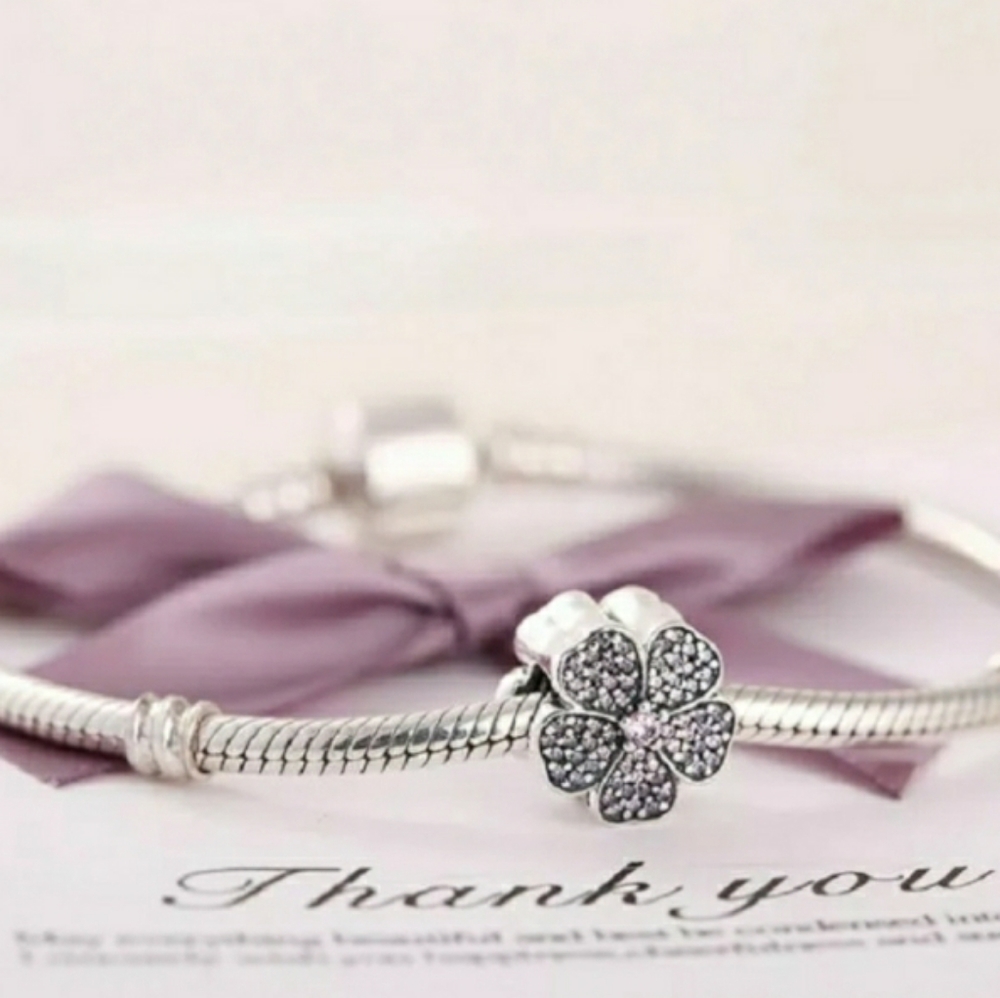 Pandora Sparkling Primrose Charm. - image 4